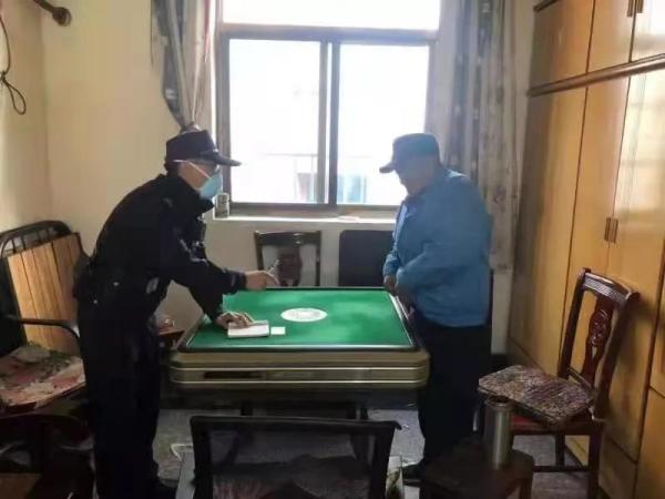 给玩家盘点十款！网易棋牌麻将其实是有挂的(怎么刷好牌)