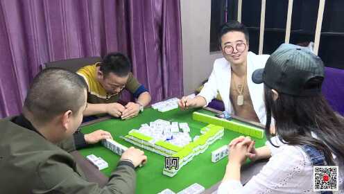 挂瓶打麻将照片图片搞笑（挂瓶打麻将照片图片搞笑视频）